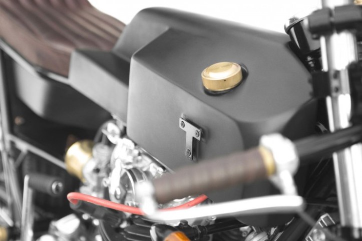 Yamaha-XS650-Custom-15-740x493