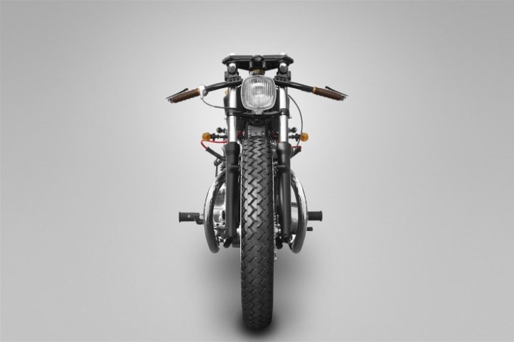 Yamaha-XS650-Custom-3-740x493