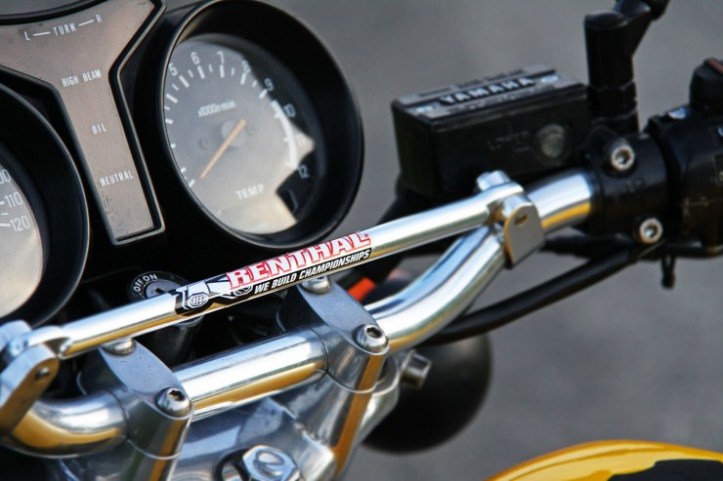 Yamaha-RD350-LC-4-740x493