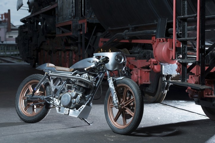 Yamaha_SR500_Custom_Motorcycle_1-1480x987