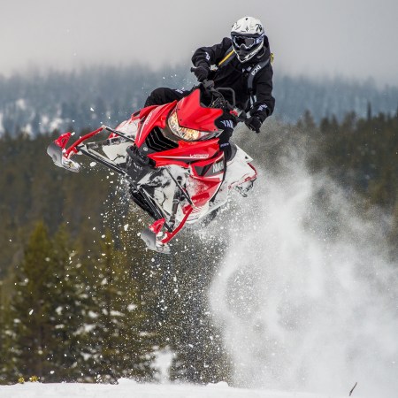 snowmobile-seasonal-preperation