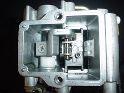 how-to-clean-snowmobile-carbs-9