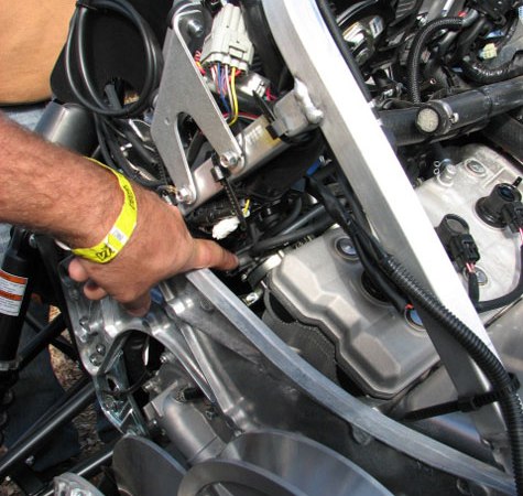 Snowmobile-how-to-Oil-Change-Nytro-Engine