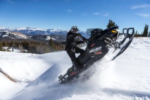 Expedition-Extreme-Snowmobiling