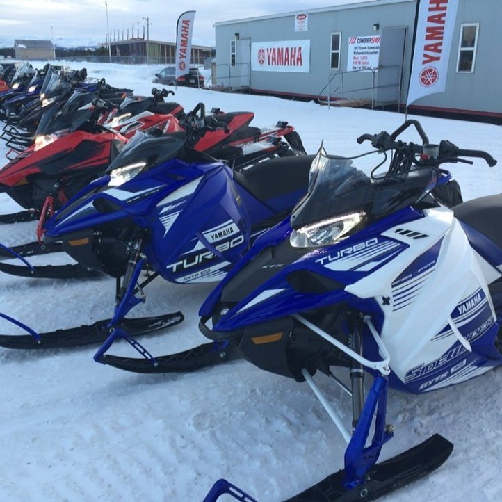 2017-Yamaha-Snowmobile-SideWinder