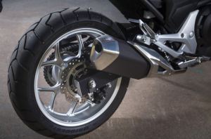 Honda-NC750X-back-tire