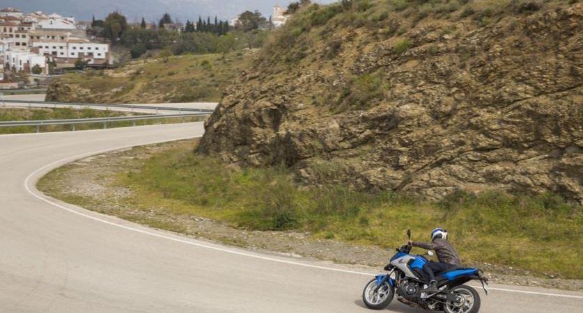 Honda-NC750X-countryside-cruise-2