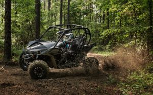 2017-can-am-maverick-1000r-turbo_tripleblack-trail-e1469029513408