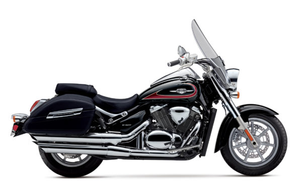 2017-Suzuki-Boulevard-C90T-cruiser